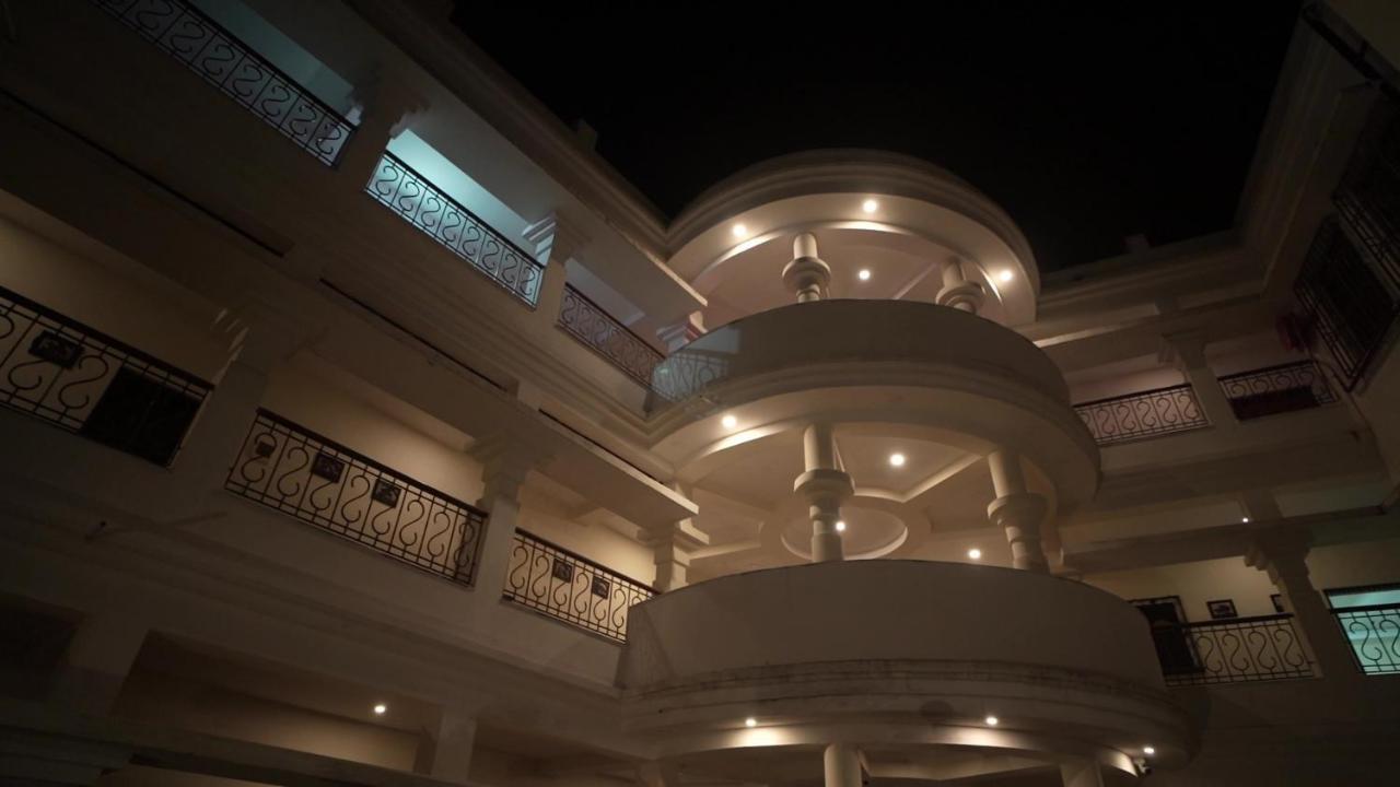 Hotel Kolam Shānti Niketan المظهر الخارجي الصورة