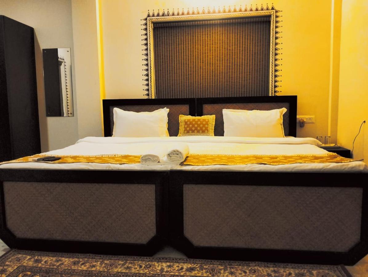 Hotel Kolam Shānti Niketan المظهر الخارجي الصورة